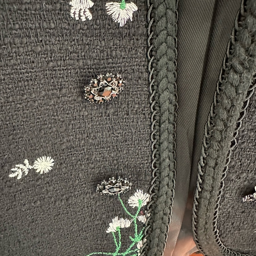 Zara Black Jacket with Green and White Floral Embroidery - Picture 3 of 5